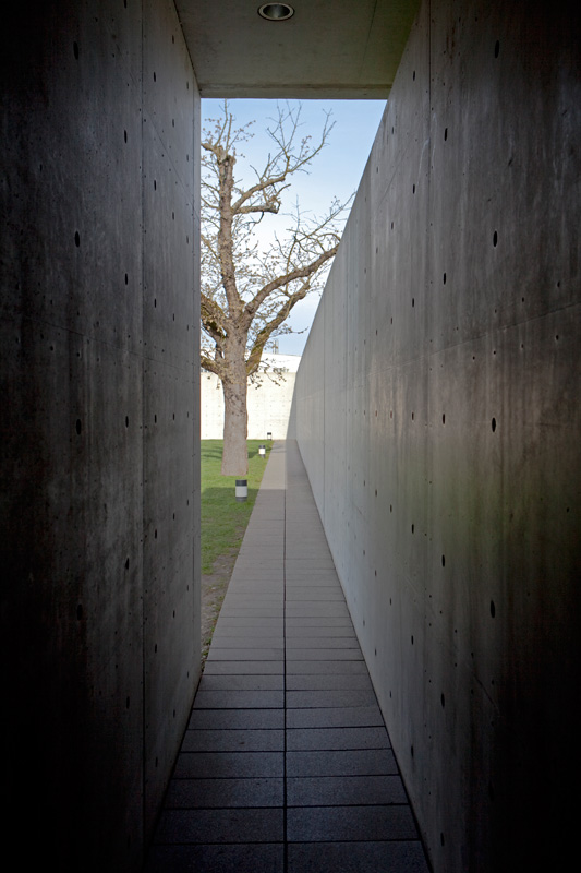 Das Konferenzzentrum von Tadao Ando (1993)